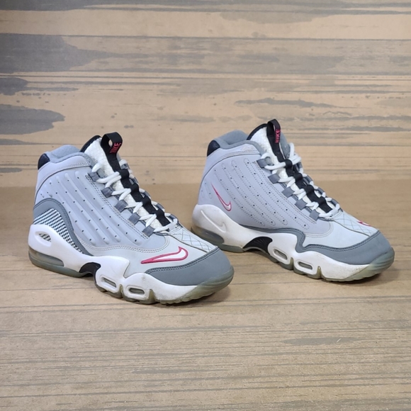 Nike Griffey Max II Youth Athletic Shoes - Picture 2 of 8